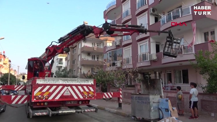 Vinç sepetinde evlilik teklifi!