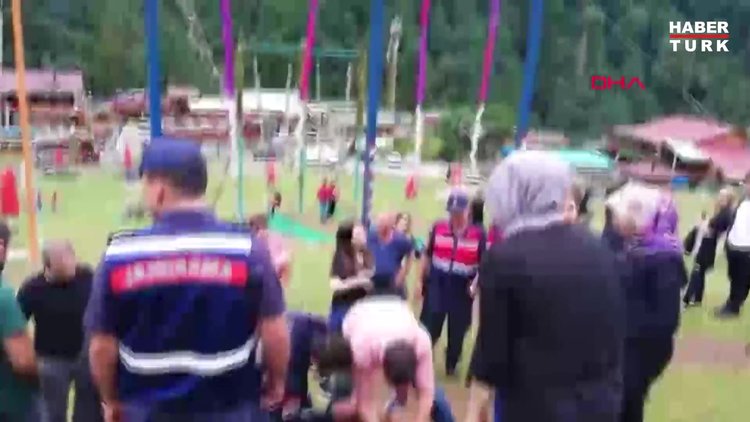 Ayder'de salıncaktan düşen adam yaralandı