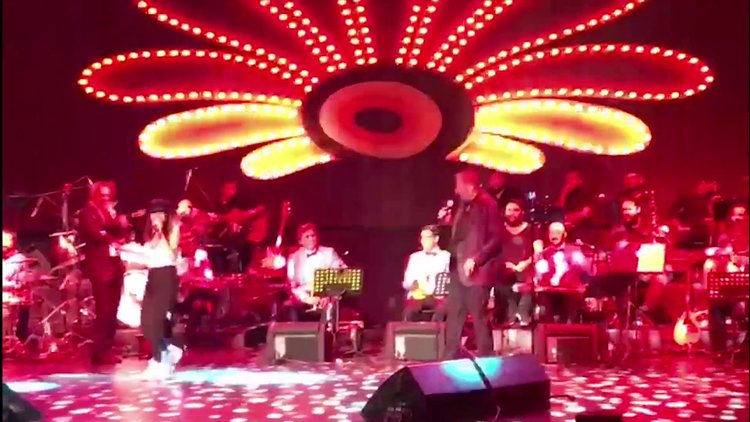 Zeynep Bastık ile Ata Demirer'den 'Felaket'