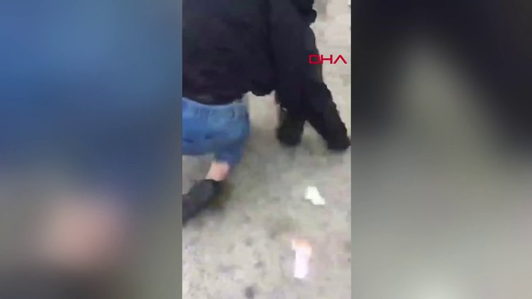 İrlanda'da Müslüman kız çocuğuna ırkçı saldırı: Tekmeleyip, yumurta attılar