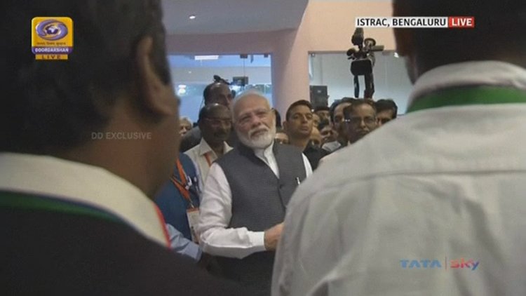 Hindistan Ay'a iniş canlı yayın