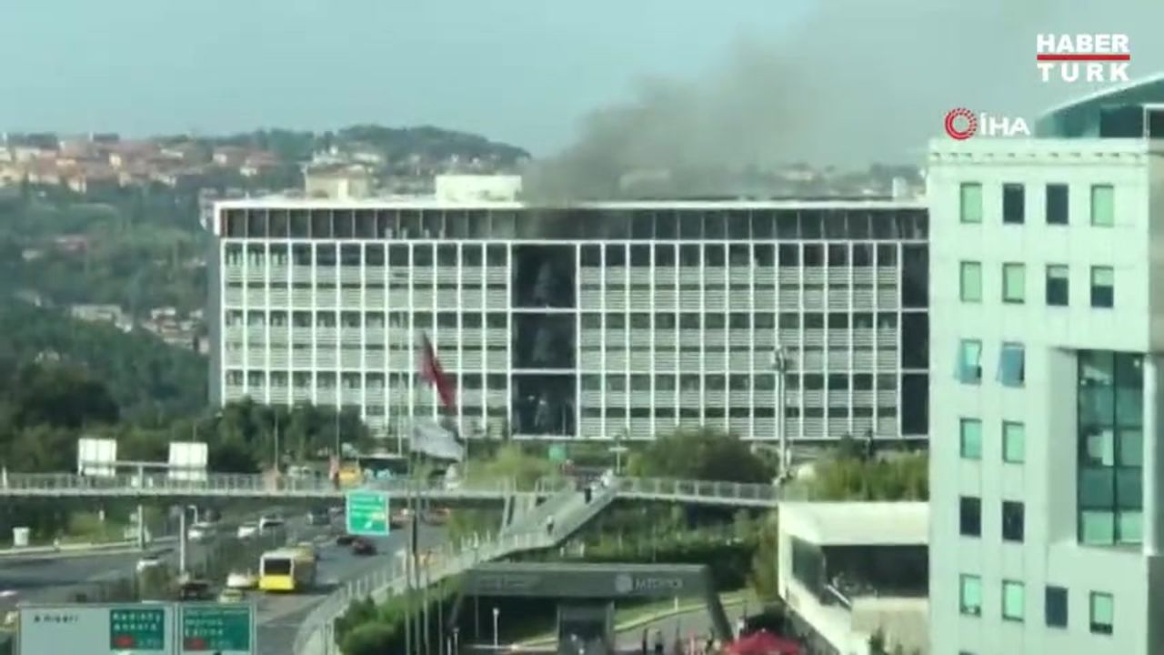Beykoz Kavacik Ta Universitede Yangin Panigi