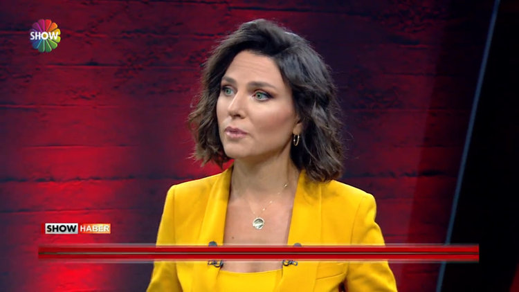 ECE ÜNER ALKIŞ TOPLADI