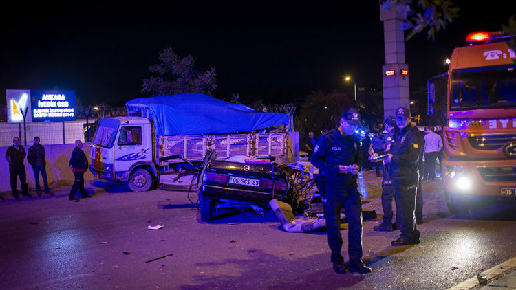 Son dakika: Başkent'te drift kovalamacası kanlı bitti: 2 ölü, 1 yaralı