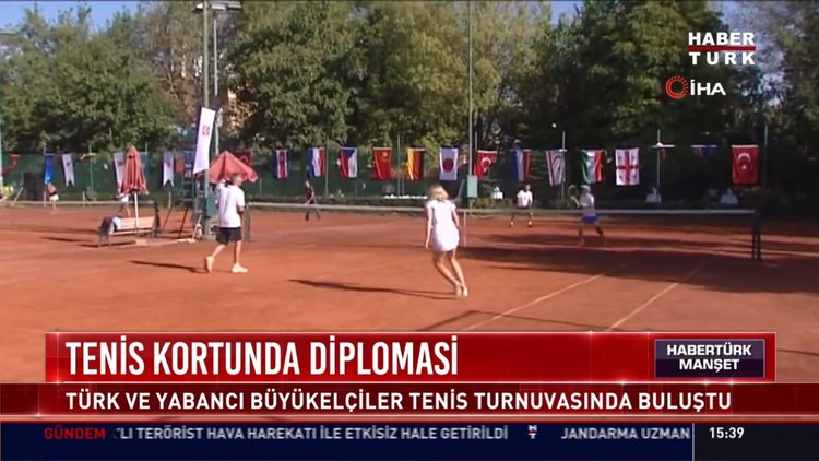 Tenis kortunda diplomasi