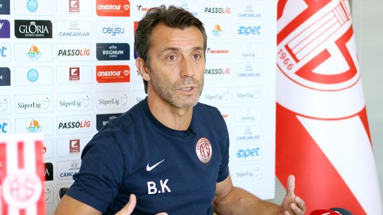 "VAR'daki hakem hata yapamaz"