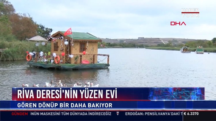 Riva deresi'nin yüzen evi