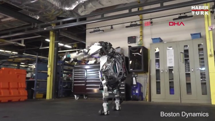 Boston Dynamics, 'Atlas' robotunun yeni videolarını yayınladı