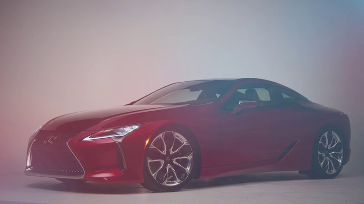 Japon hibrit coupe Türkiye'de satışa sunuldu