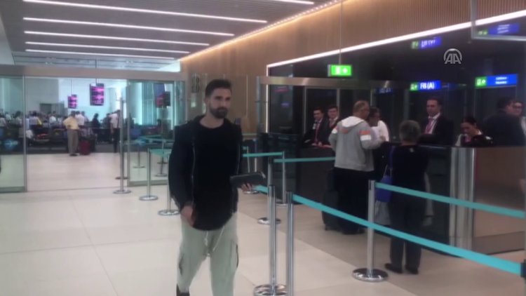 Hasan Ali Kaldırım tedavisi için New York'a gitti