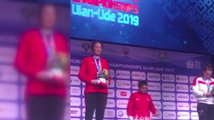 Busenaz Sürmeneli'den altın madalya!