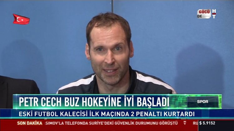 Petr Cech buz hokeyine iyi başladı