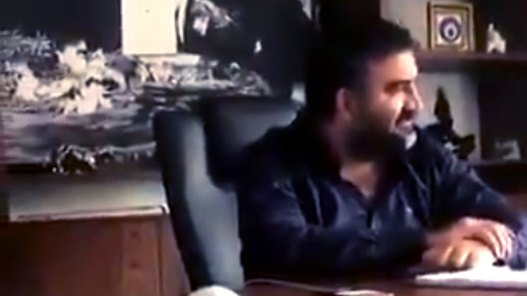 Ümit Özat türkü yorumuyla damga vurdu!