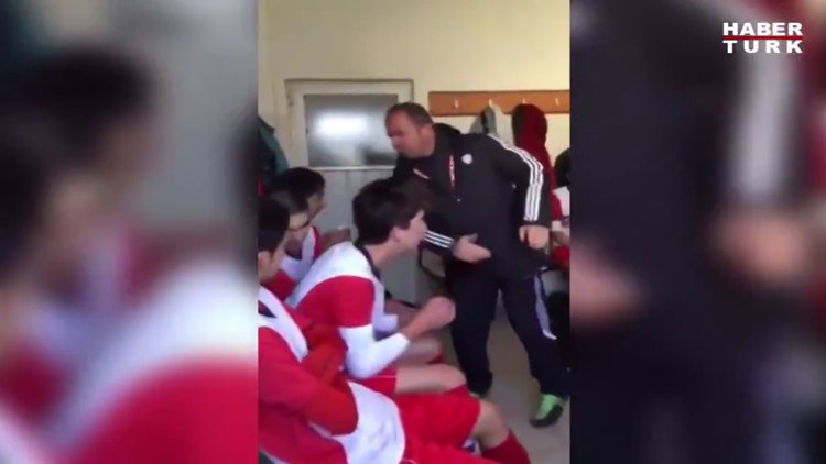 Futbolcularını tokatlayan Halil Kurt'a 1035 gün hak mahrumiyeti ve 8 maç ceza!