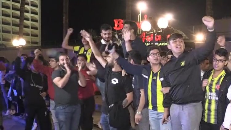 Fenerbahçe kafilesi Adana'da