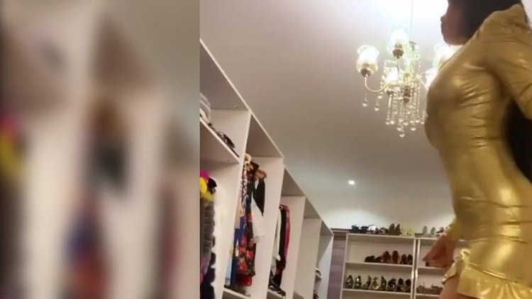 Ebru Polat Ezhel  dansı! İşte Ebru Polat 'Aya' dansı...