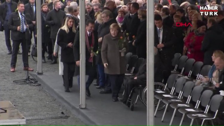 İmamoğlu Merkel'i İstanbul'a davet etti