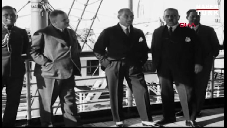 Bakan Ersoy, Atatürk'ün 43 saniyelik yeni görüntüsünü paylaştı