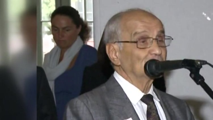 Mümtaz Soysal yaşamını yitirdi