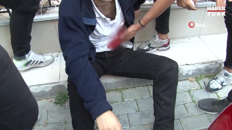 Kız meselesi! Lisede bıçak!