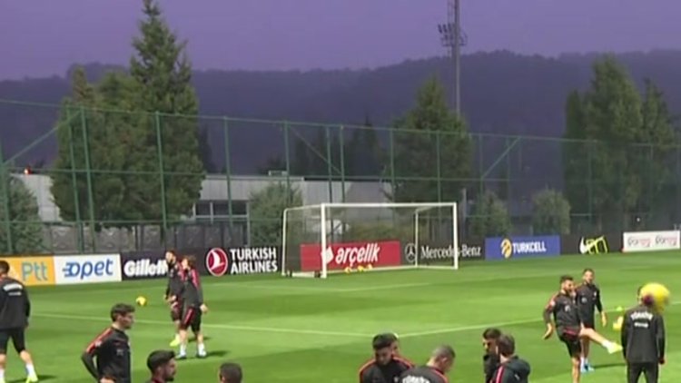 A Milli Takım tek yürek!