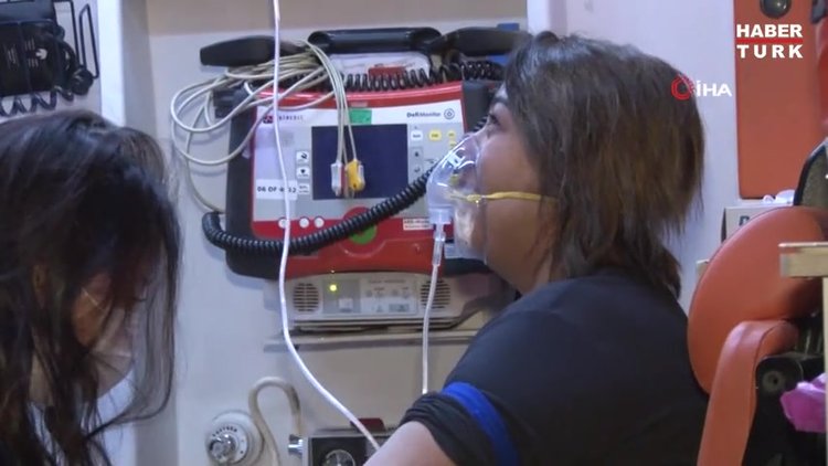 Alevlerin arasında kalan yaşlı kadın dehşeti yaşadı