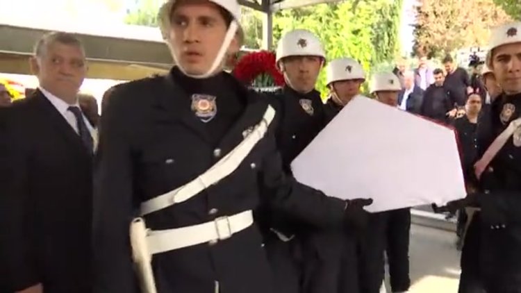 Prof. Dr. Mümtaz Soysal son yolculuğuna uğurlandı