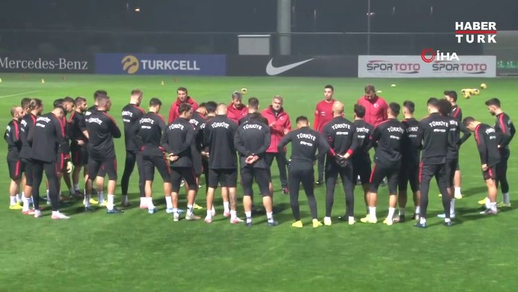 A Milli Futbol Takımı, İzlanda maçı hazırlıklarını tamamladı