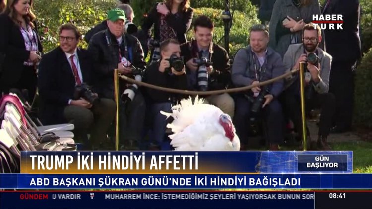 Trump iki hindiyi affetti