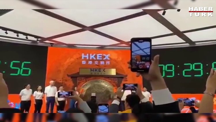 Çinli e-ticaret devinin rekor halka arzında gongu bir Türk çaldı