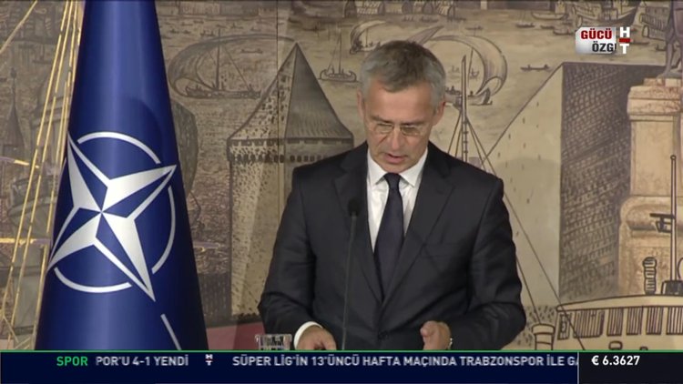 Stoltenberg'den Macron'a yanıt