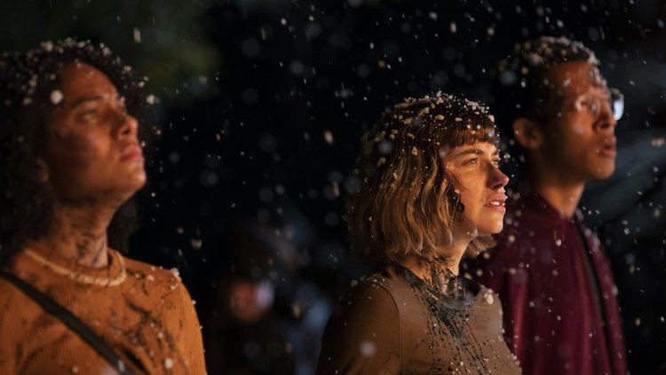 Kara Noel Teaser (Türkçe Altyazılı)