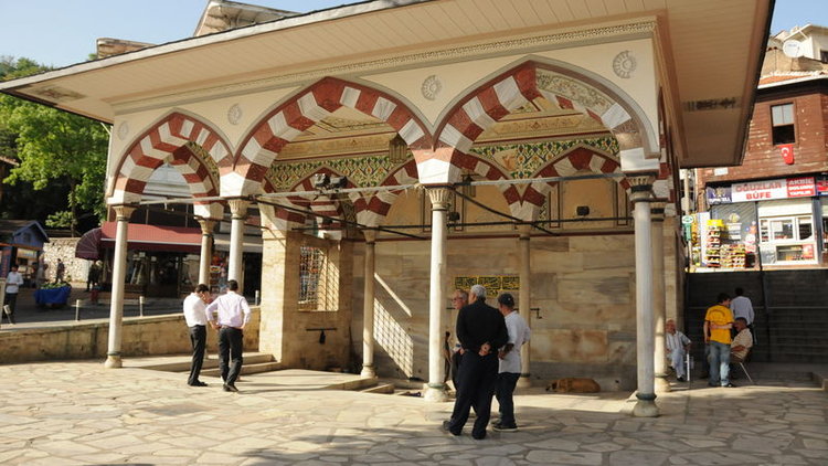 Beykoz'taki Onçeşmelerden 5 asırdır su akıyor