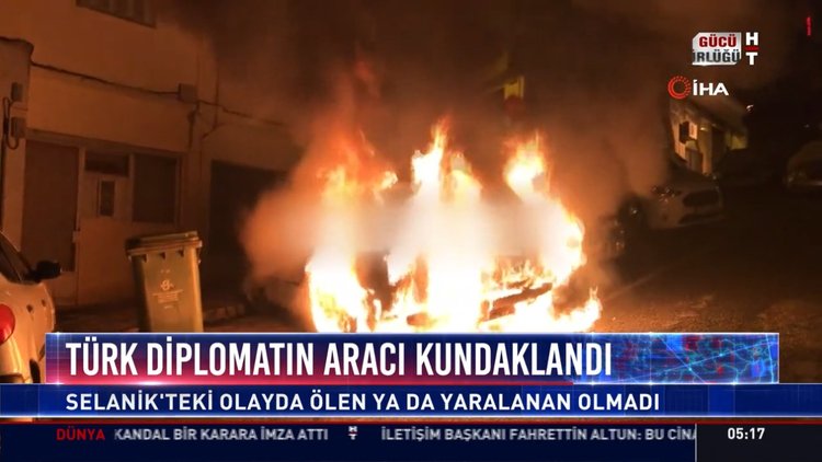 Türk diplomatın aracı kundaklandı