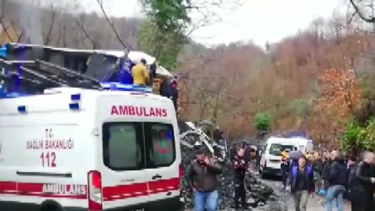 Ruhsatsız maden ocağında patlama: 2 işçi mahsur kaldı