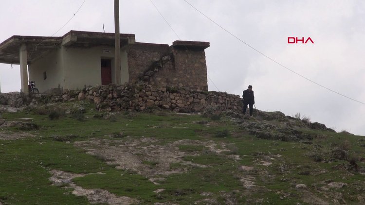 Yüz yıldır adak adanan kültür envanterindeki türbe boş çıktı