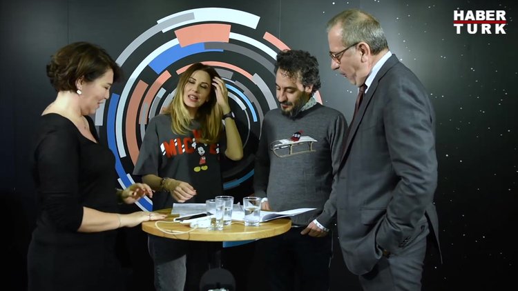 Başak burcunu 2020'de neler bekliyor? - Hande Kazanova