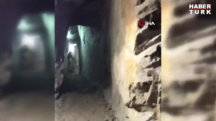 Defineciler yerin 35 metre altında suçüstü yakalandı
