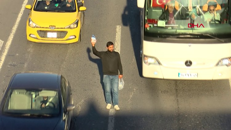 İstanbul'un trafiği en çok onlara yarıyor; gelirleri yazın 6 bin liraya kadar çıkıyor