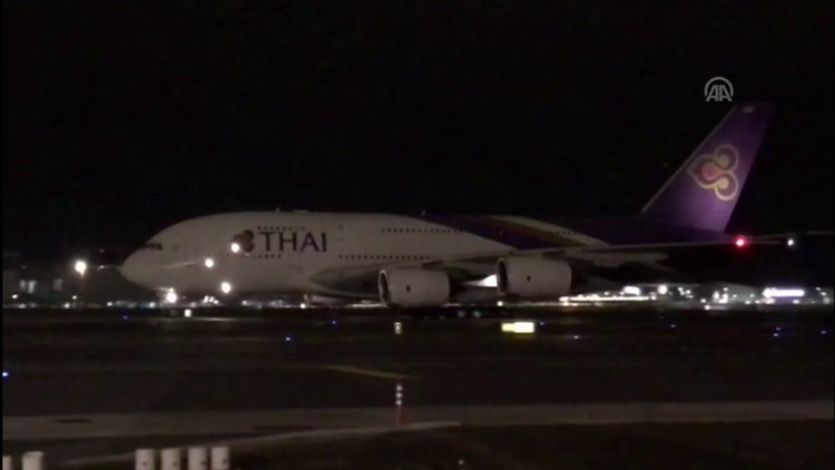 Airbus A380" hasta yolcu için İstanbul Havalimanına indi