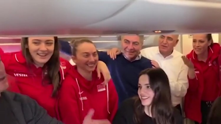 Beyaz perdenin yıldızları ve filenin sultanları gökyüzünde buluştu