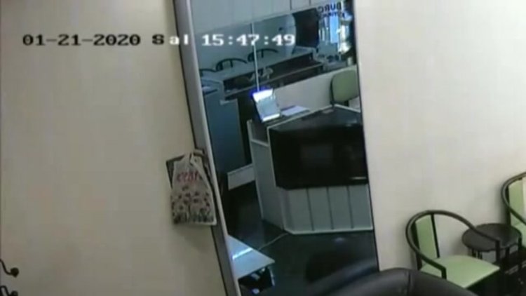 Kara çarşaflı soyguncuyu esnaf etkisiz hale getirdi