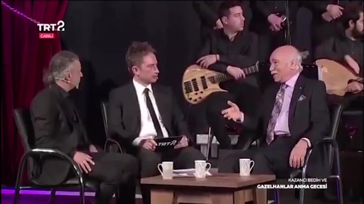 Şanlıurfa'dan canlı yayın yapan TRT 'de Elazığ deprem anı