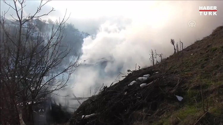 Depreme dayanıksız okul binası boşaltılıyor