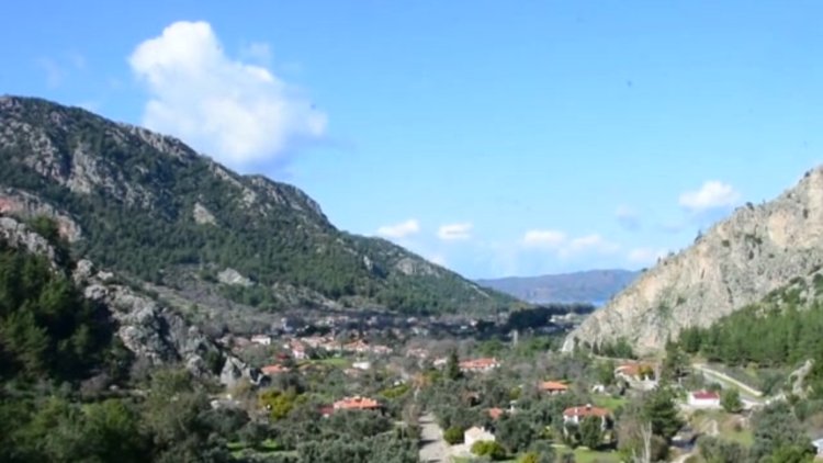 Yıllarca türbe sanılarak adaklar adandı: Anıt mezar olduğu ortaya çıktı