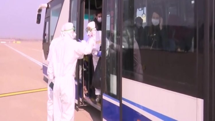 Çin'deki Türk vatandaşlarını yurda getirecek askeri uçak Vuhan'dan havalandı