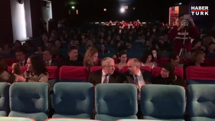 "Aşk Tesadüfleri Sever 2" filminin Avrupa galası Paris'te yapıldı