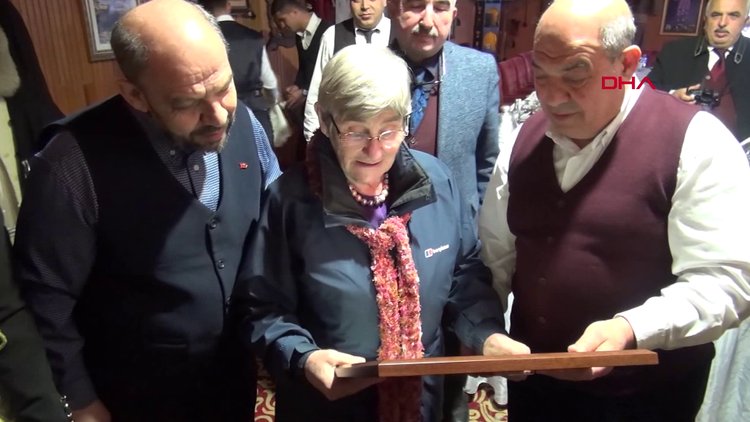 Canan Karatay'dan gribe karşı 'tirşik çorbası' önerisi