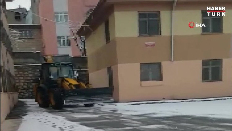 Okullar tatil edildi: Siirt kent merkezi ve ilçelerinde okullar tatil edildi