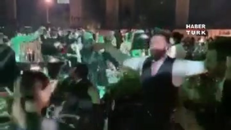 "Kocamla yine efeler gibi"